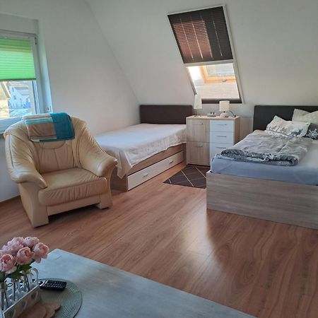 Monteur- Und Ferienwohnung In Hainichen - Obergeschoss Oder Dachgeschoss - Familie Weber Bockendorf Eksteriør bilde