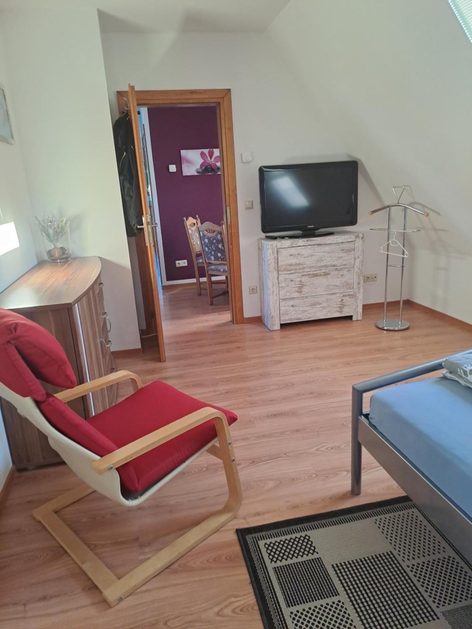 Monteur- Und Ferienwohnung In Hainichen - Obergeschoss Oder Dachgeschoss - Familie Weber Bockendorf Eksteriør bilde